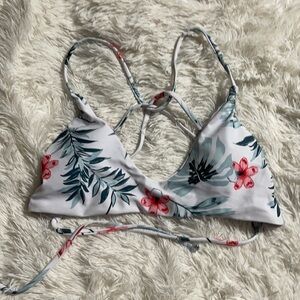 NWOT S tropical swim top